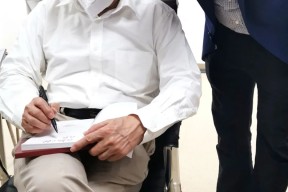 亿万28官网-社区盾倒计时，莱比锡赛前防线松动，细节引发关注，媒体盛赞，医务组通报恢复-亿万28官网